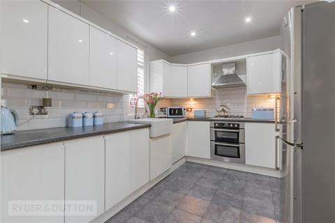 4 Dacres Avenue, Greenfield, Oldham, OL3 7HW