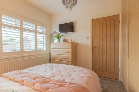 4 Dacres Avenue, Greenfield, Oldham, OL3 7HW