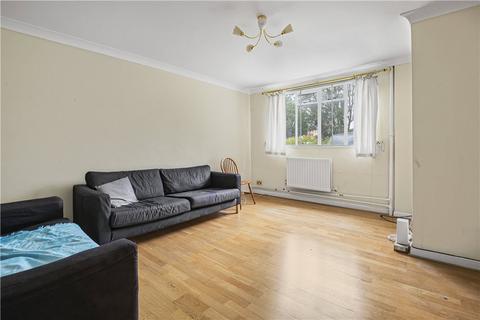 3 bedroom apartment to rent, Upper Richmond Road, Putney, SW15