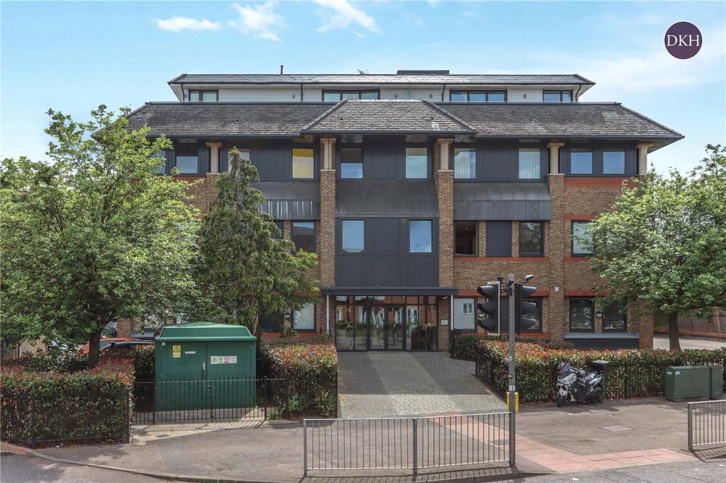 Aldenham Road, Bushey WD23 2 bed apartment £1,850 pcm (£427 pw)