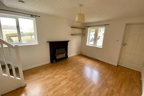 2 bedroom house to rent, The Oval, Bingley, West Yorkshire, UK, BD16
