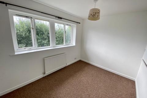 2 bedroom house to rent, The Oval, Bingley, West Yorkshire, UK, BD16