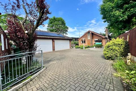 3 bedroom bungalow for sale, Holts Lane, Poulton-Le-Fylde FY6