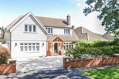 5 bedroom detached house for sale, St Thomas Avenue, Hayling Island