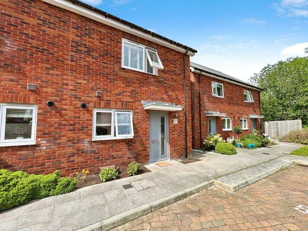 Golding Road Tunbridge wells TN2 2 bed semidetached house to rent £