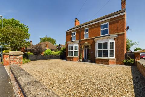4 bedroom detached house for sale, St. Johns Road, Driffield, YO25 6RS