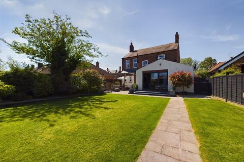 4 bedroom detached house for sale, St Johns Road, Driffield, YO25 6RS