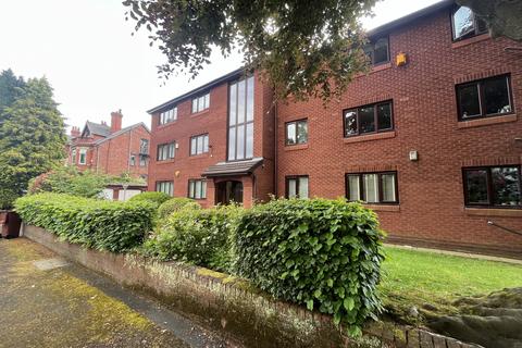 2 bedroom flat to rent, Whally Range, Manchester, M16 8WH