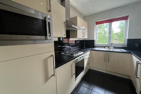 2 bedroom flat to rent, Arundale Crt, Arundale Avenue, Whally Range, Manchester, M16 8WH