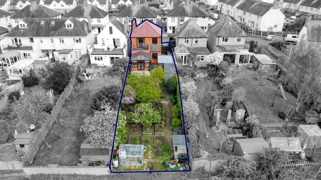 Albert Road, Evesham, WR11 3 bed detached house for sale £300,000