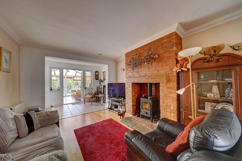 94 Albert Road, Evesham, WR11 4LA