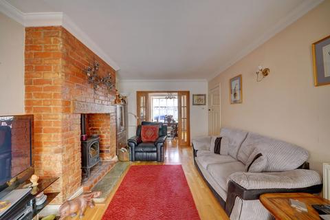 94 Albert Road, Evesham, WR11 4LA