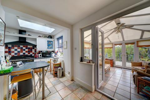 94 Albert Road, Evesham, WR11 4LA