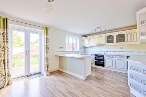 4 bedroom townhouse for sale, Bicester,  Oxfordshire,  OX26