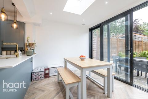 3 bedroom terraced house for sale, Abbotswood Road, London