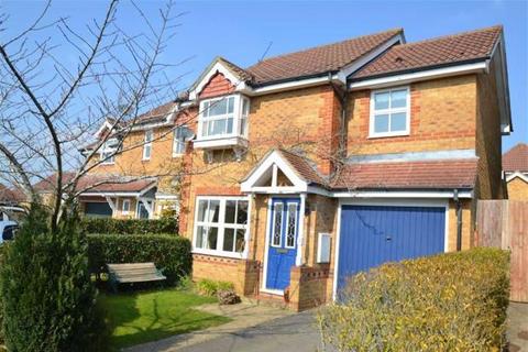 3 bedroom detached house to rent, Bluebell Way, Thatcham RG18