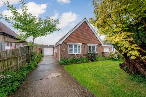 3 bedroom chalet for sale, Queens Road, Littlestone, TN28