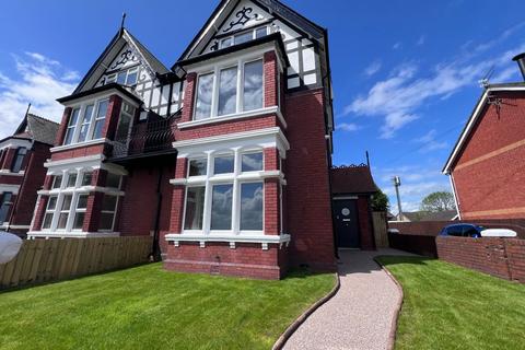 5 bedroom end of terrace house for sale, Friars Road, Barry, CF62