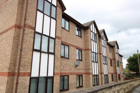 2 bedroom apartment to rent, North Street, Rushden NN10