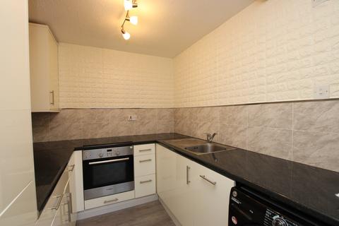 2 bedroom apartment to rent, North Street, Rushden NN10