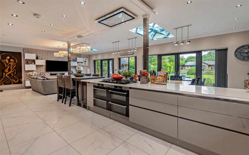 Kitchen/Super Room