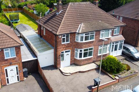 3 bedroom semi-detached house for sale, Lynmouth Road, Leicester LE5