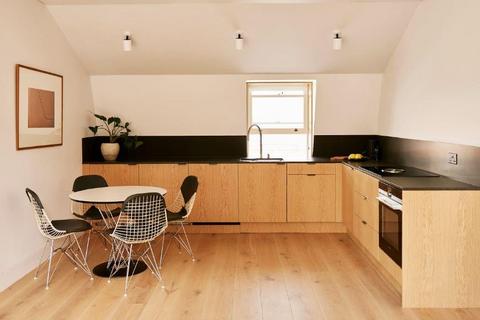 1 bedroom flat to rent, Weymouth Mews, Marylebone, London, W1G