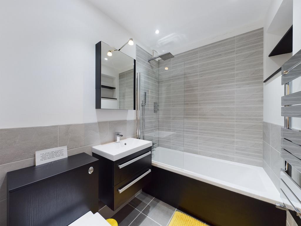 Bathroom (8)