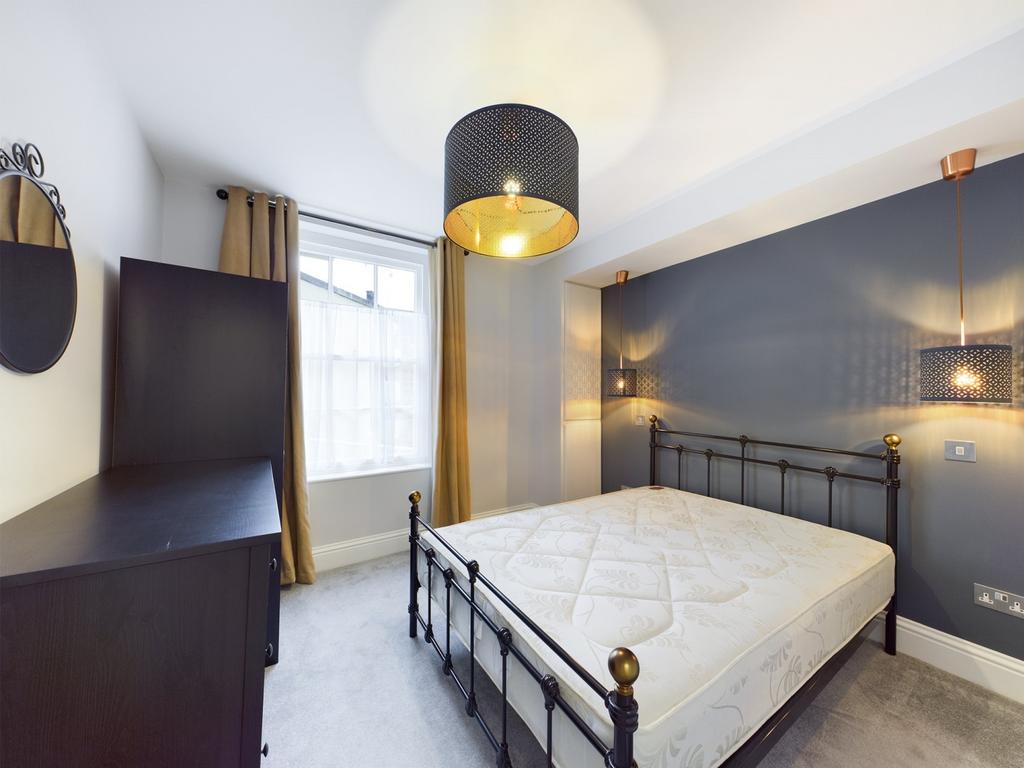 Bedroom (4)
