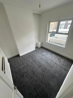 3 bedroom terraced house to rent, Lilian Road, Liverpool