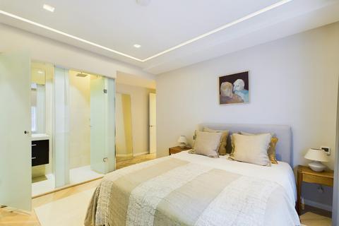 2 bedroom apartment for sale, Stukeley Street Covent Garden