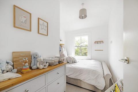 2 bedroom flat for sale, Coningham Road, Shepherds Bush