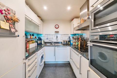 2 bedroom apartment for sale, Tanner Street, Park West Apartments, SE1