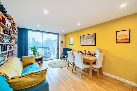 2 bedroom apartment for sale, Park West Apartments, Tanner Street, SE1