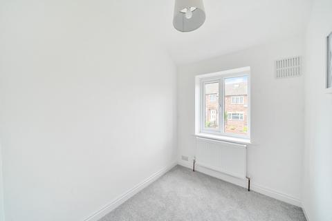 5 Breary Terrace, Horsforth, Leeds, LS18 5QJ