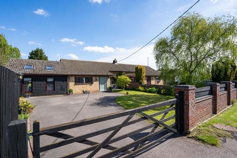 4 bedroom semi-detached bungalow for sale, Ramper Road, Swavesey, CB24