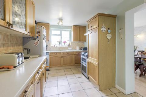 4 bedroom semi-detached house for sale, Tavelhurst, Milton Keynes MK8