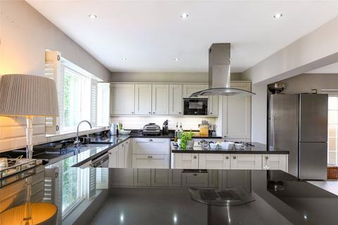 4 bedroom detached house for sale, Walton Station Lane, Sandal, Wakefield, WF2