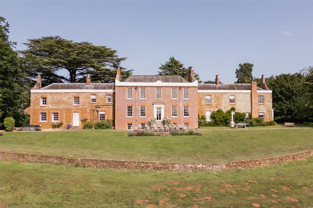 Ingoldisthorpe Hall