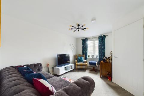 3 bedroom end of terrace house for sale, Centurion Road, Innsworth, Gloucester, Tewkesbury, GL3