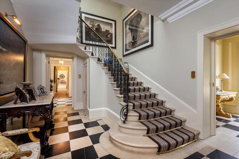 undefined, Tilford, Farnham, Surrey, GU10