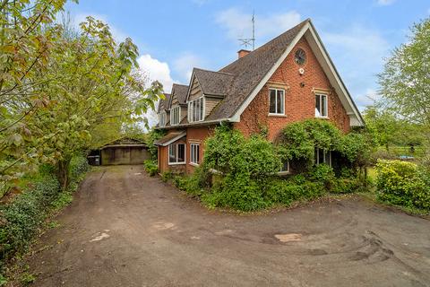 4 bedroom detached house for sale, Spencer's Lane Berkswell, Warwickshire, CV7 7BZ