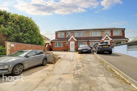 4 bedroom semi-detached house for sale, St Leonards Road, Waltham Abbey