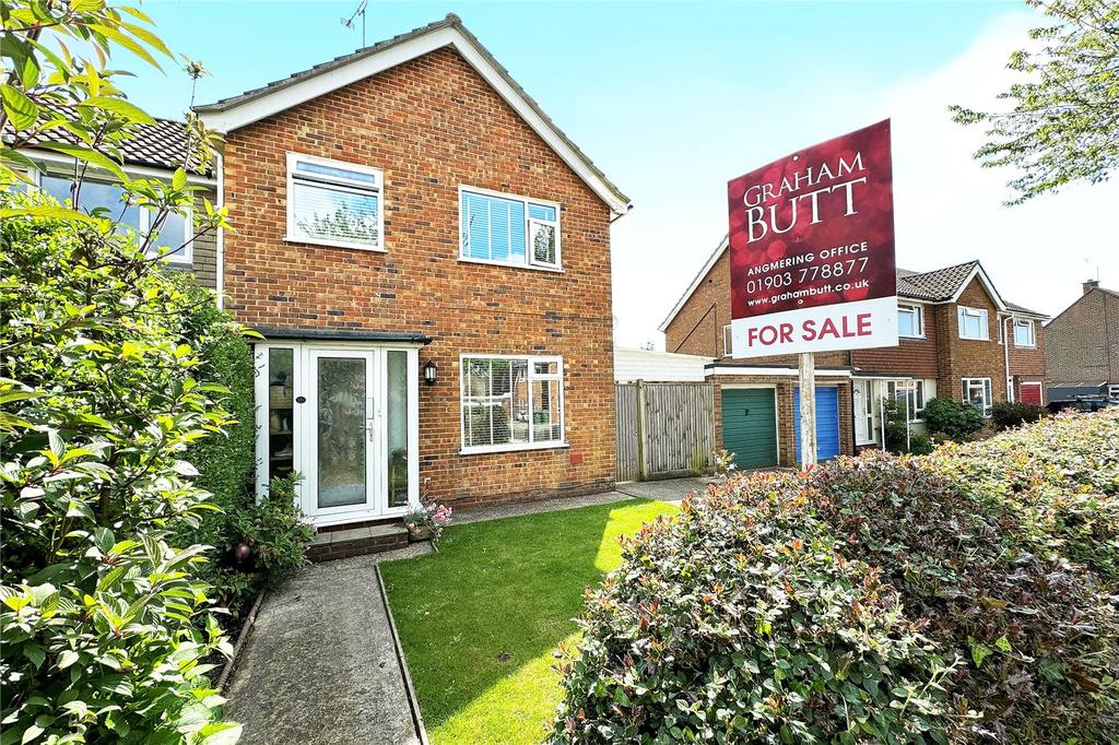 Shardeloes Road, Angmering, West Sussex 3 bed semidetached house for