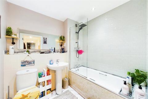 3 Boundary Place, Tadley, RG26 4PW