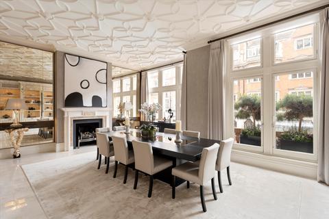 4 bedroom flat for sale, Mount Street, Mayfair, London, W1K