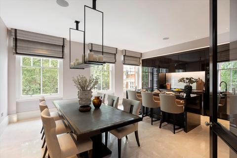 4 bedroom flat for sale, Mount Street, Mayfair, London, W1K