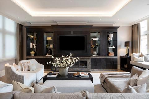 4 bedroom flat for sale, Mount Street, Mayfair, London, W1K