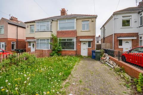 3 bedroom semi-detached house for sale, Edgefield Avenue, Fawdon