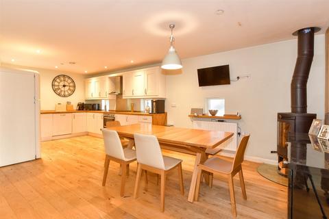 4 bedroom detached house for sale, Windmill Close, Meopham, Kent